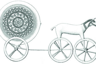 obr. 3: Kultovní vozík z Trundholmu směřuje vpravo, kdy je viditelná pozlacená strana slunečního kotouče (denní pouť Slunce po obzoru), při pohybu vlevo se objeví pouze bronzový povrch (noční cesta); ostrov Zeeland na východě Dánska, starší část severské doby bronzové.